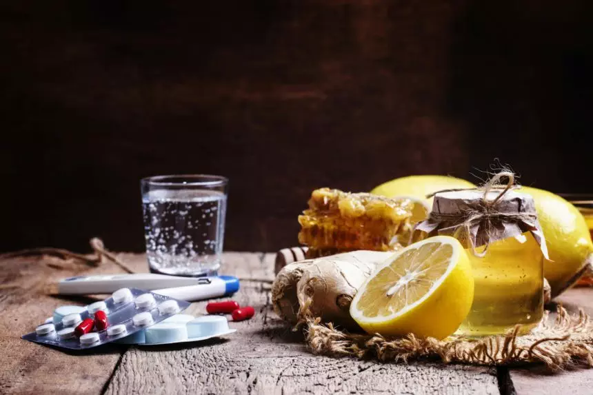 drugs for colds and flu: traditional tablets and alternative natural remedies